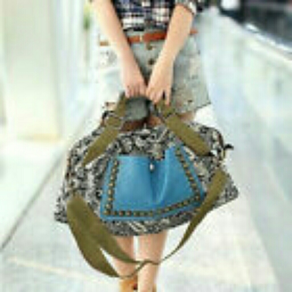 CLOTH AN FAUX LEATHER PURSE NEW - Picture 2 of 8